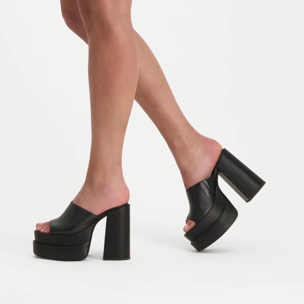 Black Steve Madden Leather Cagey Platform Sandals Size 10